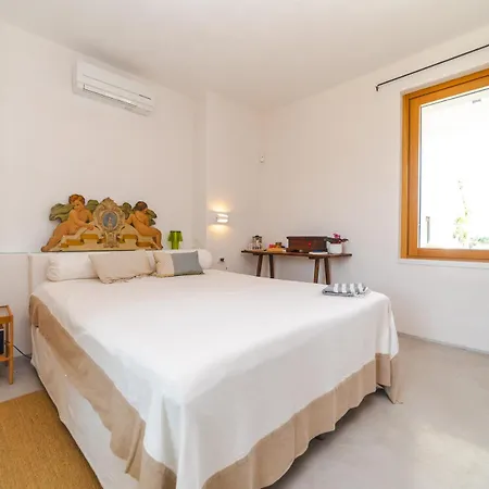 Privatunterkunft La Casa Del Carrubo - *